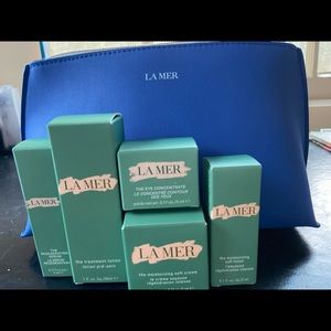 La Mer samples and cosmetic bag